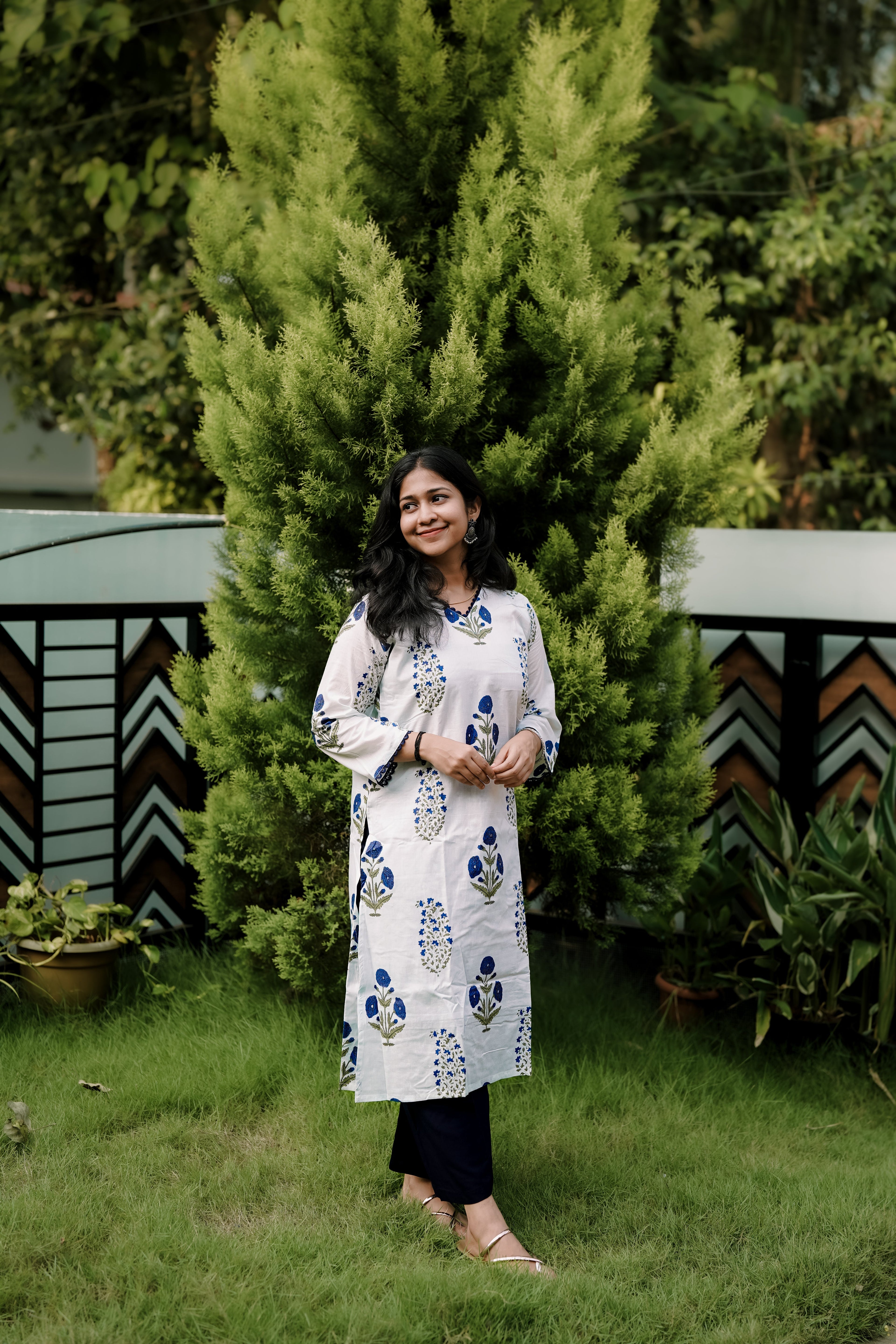 There’s a special kind of confidence that comes with wearing Blue. 💙 Our Indigo Bloom kurta is all about that serene, "calm in the chaos" vibe. Notice the intricate navy lace detailing on the neckline—it’s designed to frame your face perfectly while the breathable cotton keeps you comfortable all day. Simple, soulful, and classic EthnicWeave.