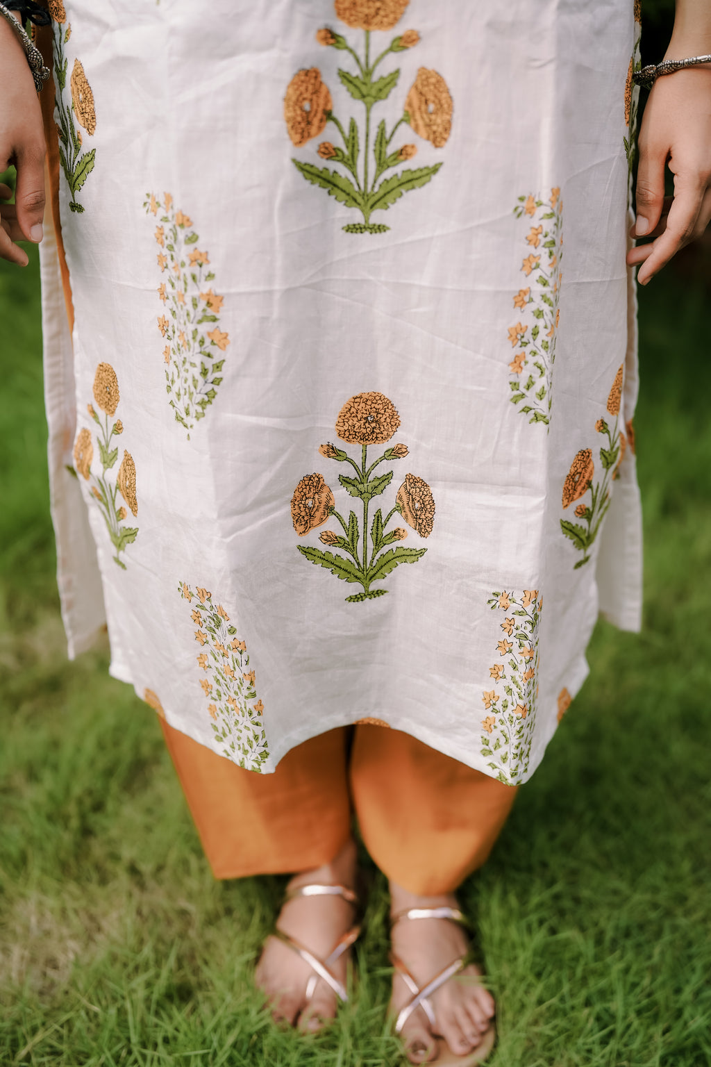 The Amaltas Bloom V Neck Kurtha Set