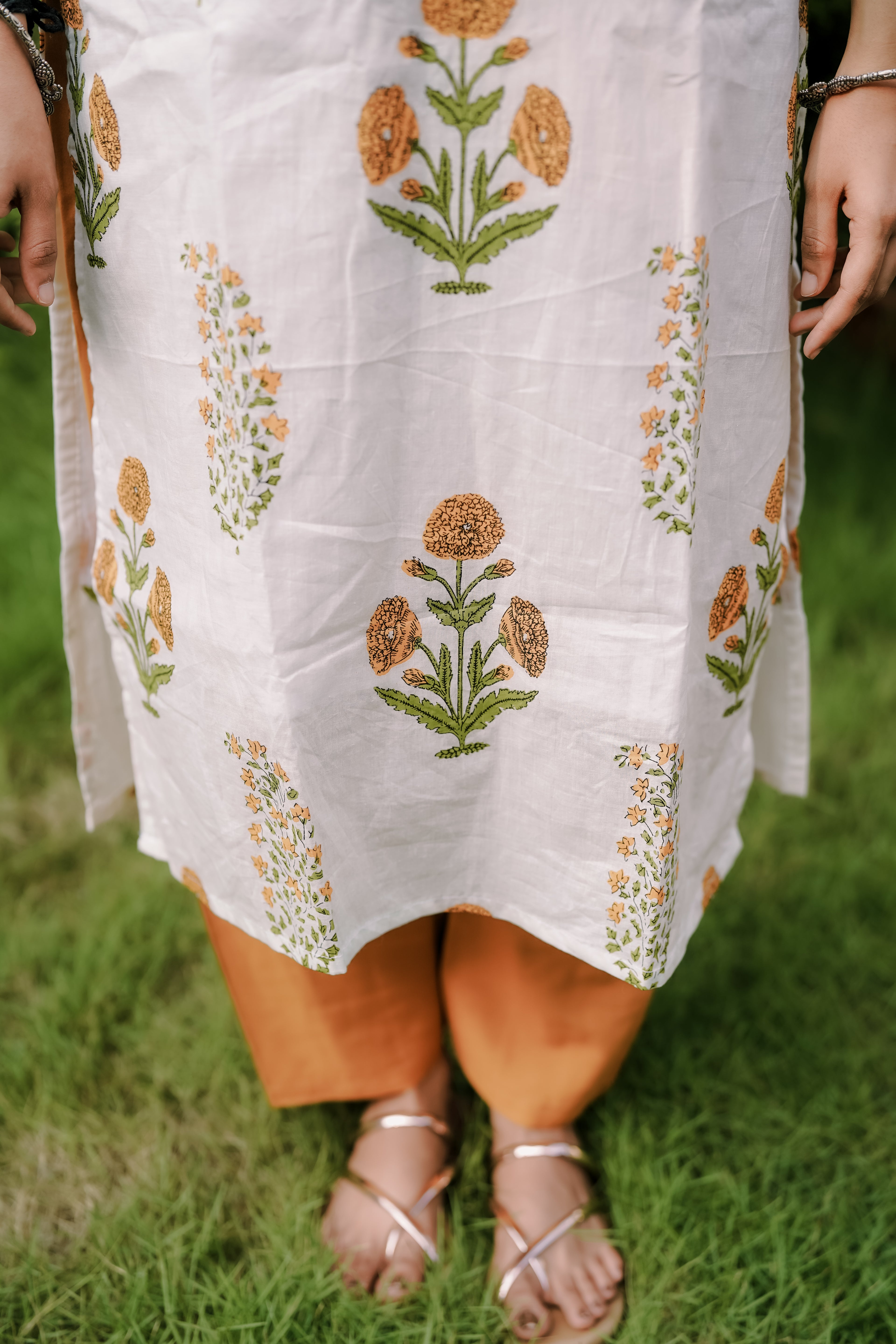 The Amaltas Bloom V Neck Kurtha Set