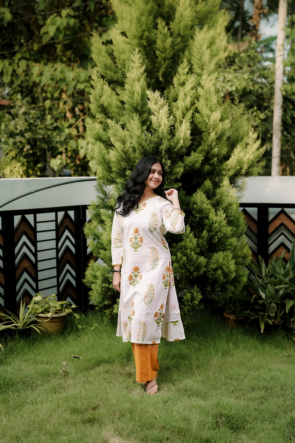 Whether you're heading for a brunch or a casual day out, this pure cotton ensemble is your new best friend. It’s light, it’s airy, and the hand-block floral motifs add that authentic Indian touch we all love.