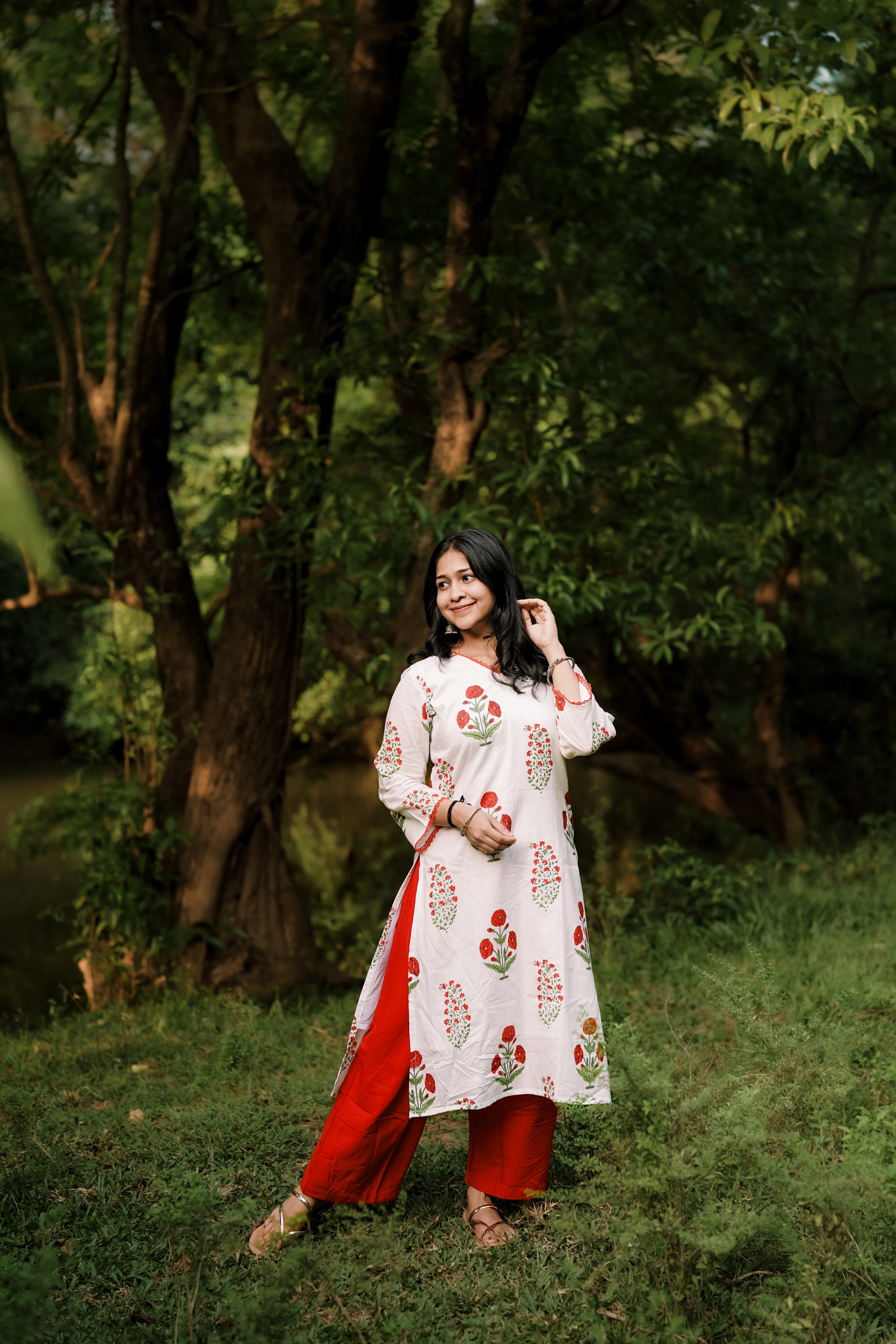 Check out the intricate red lace detailing on the V-neck and sleeves—it’s these small, thoughtful touches that define EthnicWeave. Crafted in 100% breathable cotton, it feels just as good as it looks. A premium look for an honest price of ₹1299.